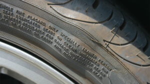 Leia mais sobre o artigo Bolhas no pneu? Entenda o motivo que pode levar a esse problema